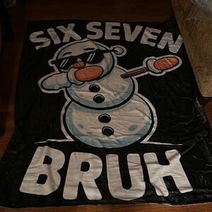 NEW Trendy 6 7 Snowman Graphic Blanket Xmas gift